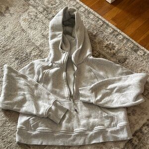 Lululemon cropped scuba heather Gray Hooded Sweatshirt size 4